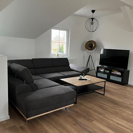 Gutshof Von Gemuenden Ferienwohnung 1 ベルナウ・バイ・ベルリン エクステリア 写真